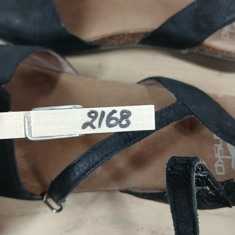 Dansko pre owned